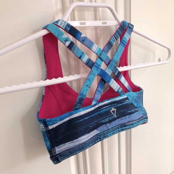 SIZE 6 - Reversible Ivivva by Lululemon girls bra - Picture 4 of 9